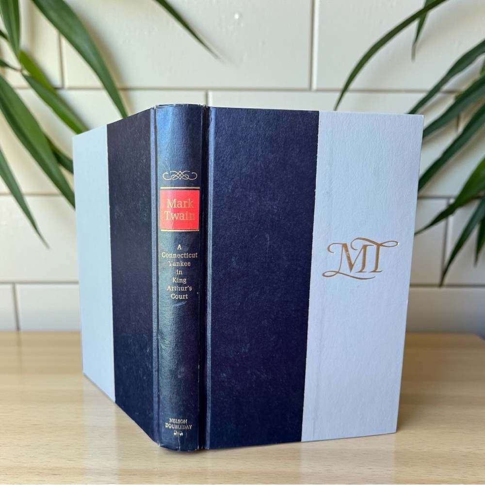 Mark Twain – A Connecticut Yankee in King Arthur’s Court Hardcover | Vintage